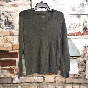 Vintage Banana Republic Moss‎ Army Green Sweater Women’s Size Small 93% Wool